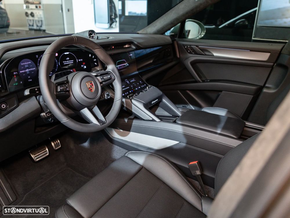 Porsche Cayenne Electric - 19