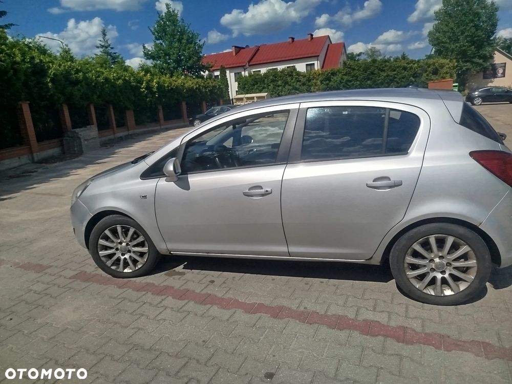 Opel Corsa 1.7 CDTI Cosmo - 9