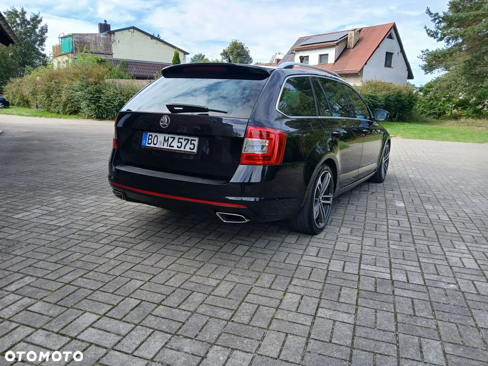 Skoda Octavia 2.0 TDI RS - 30