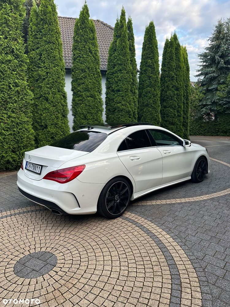 Mercedes-Benz CLA 200 7G-DCT - 23