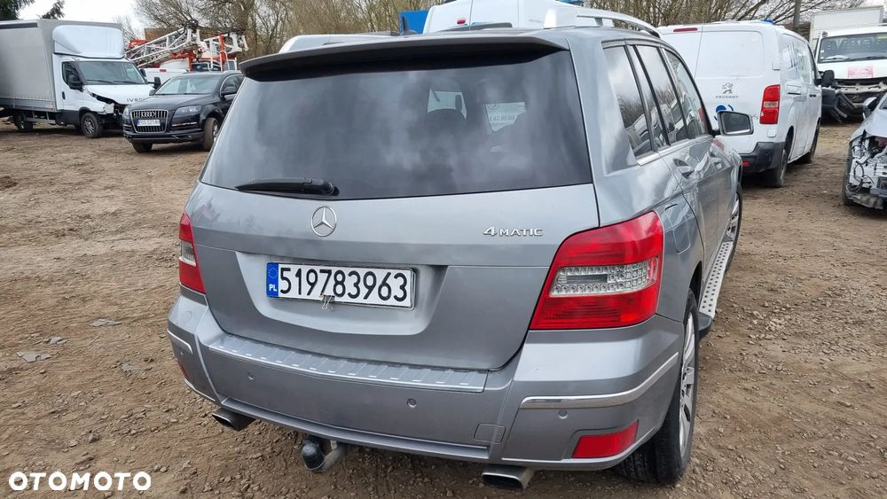 Mercedes-Benz GLK 220 CDI DPF BlueEFFICIENCY 7G-TRONIC SPORT EDITION - 4