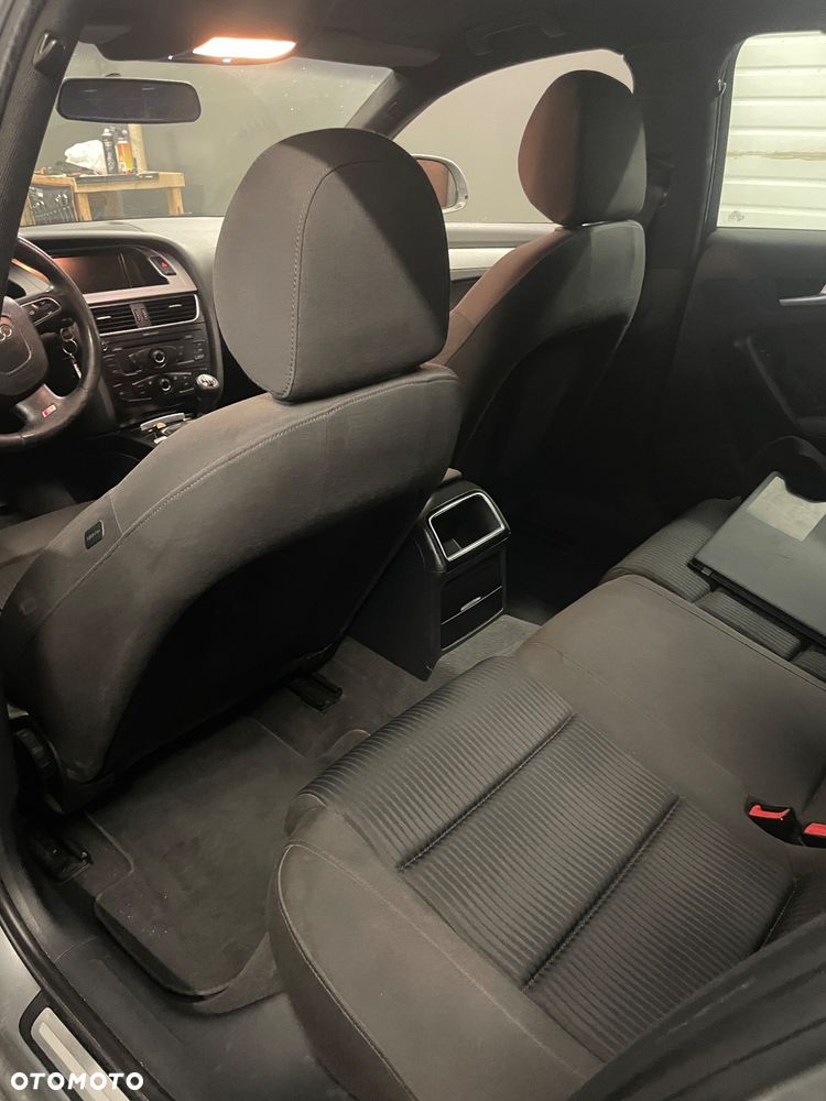 Audi A4 Limousine - 13