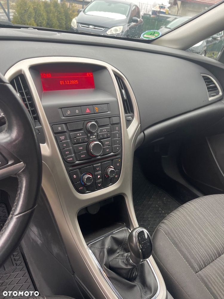 Opel Astra 1.6 Color Edition - 12