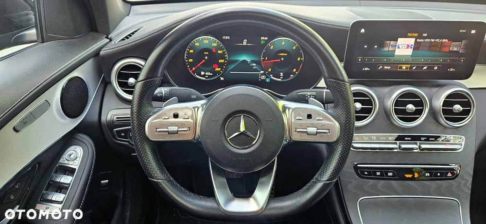 Mercedes-Benz GLC 200 d 4Matic 9G-TRONIC AMG Line - 29