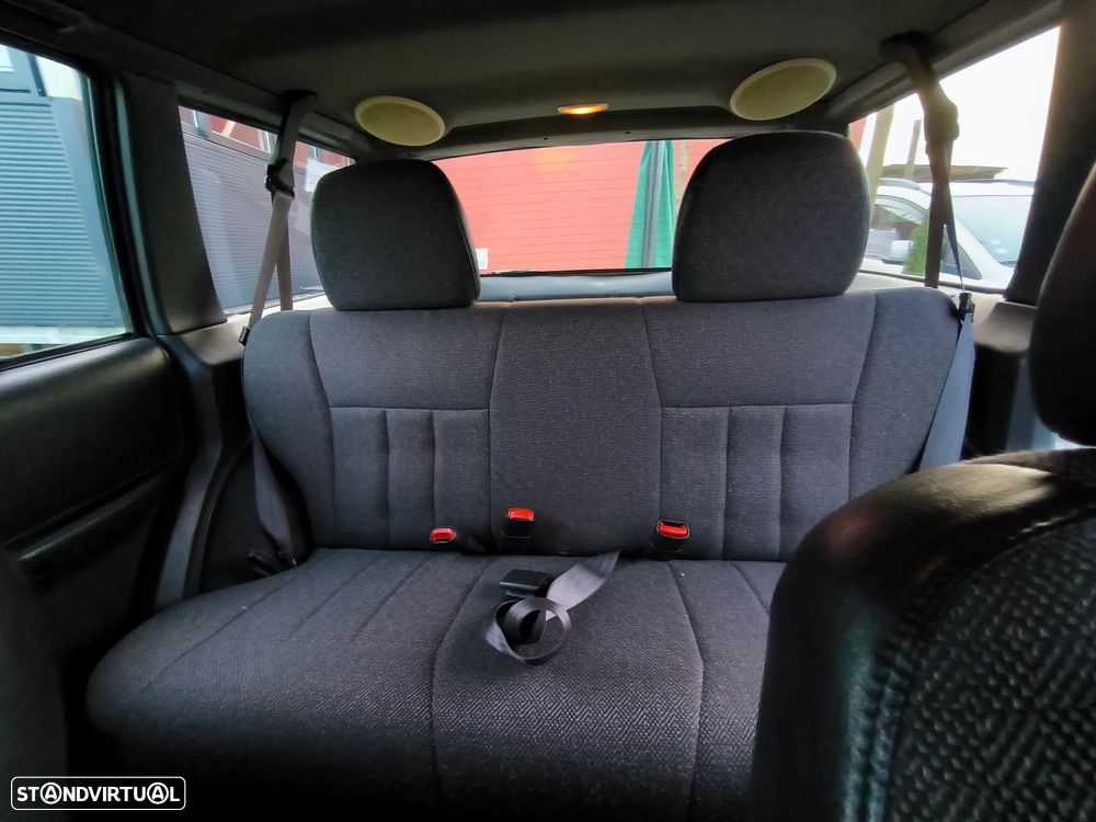 Jeep Cherokee 2.5 TD Classic - 15