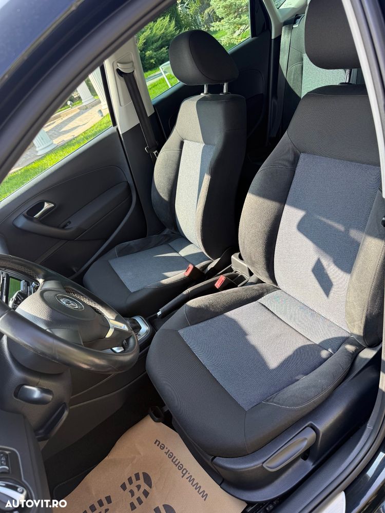 Volkswagen Polo 1.4 Highline DSG - 13