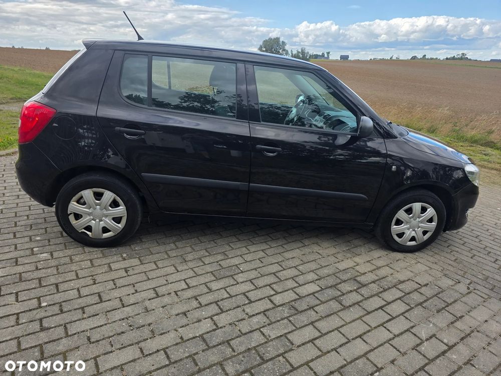 Skoda Fabia 1.2 HTP COOL EDITION - 4