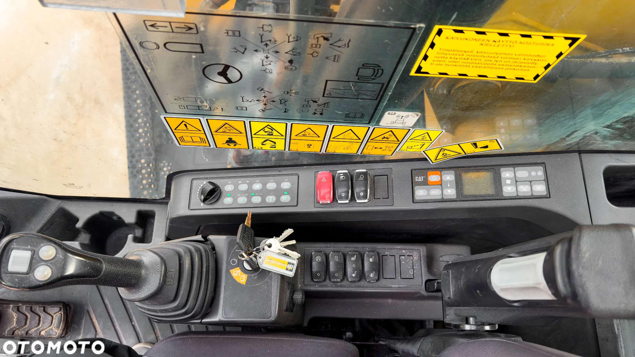 Caterpillar CAT MH 3022 322F 320F - 14