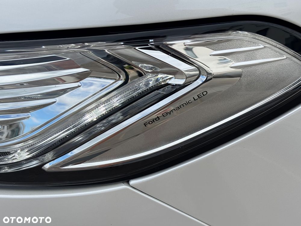 Ford Mondeo Vignale 2.0 EcoBoost - 8