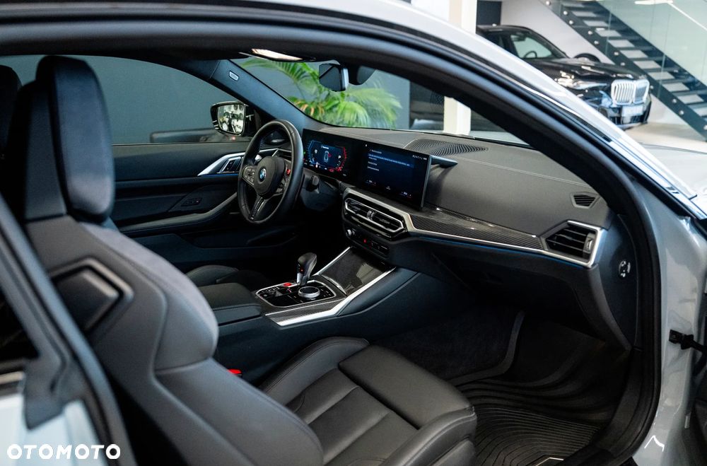 BMW M4 Competition M xDrive sport - 23