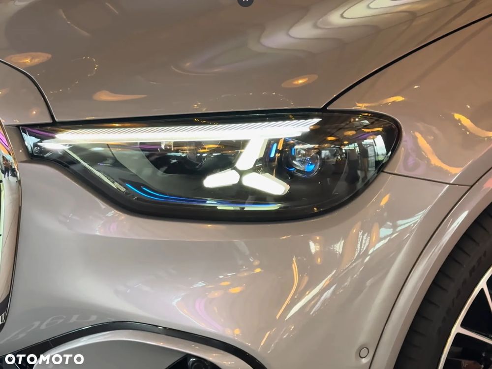 Mercedes-Benz GLC - 14