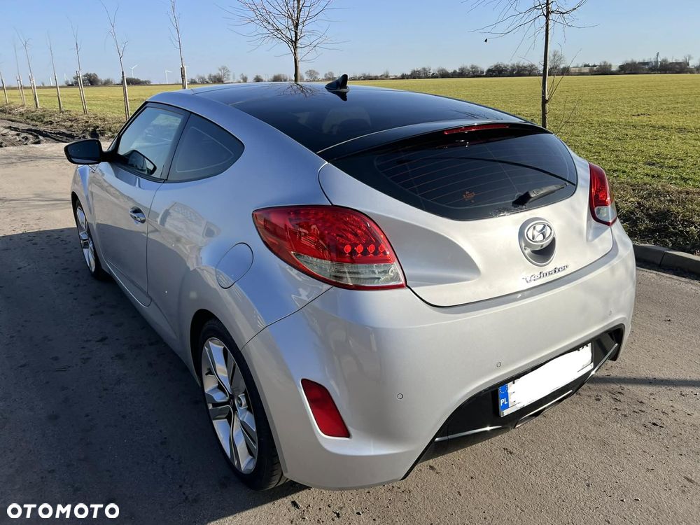 Hyundai Veloster 1.6 GDI Comfort - 3