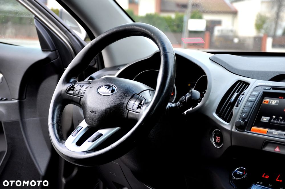Kia Sportage 1.7 CRDI 2WD ISG Dream-Team Edition - 30