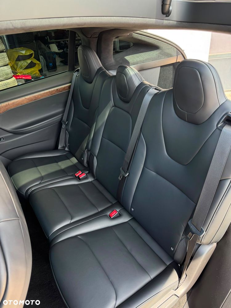 Tesla Model X Long Range - 17
