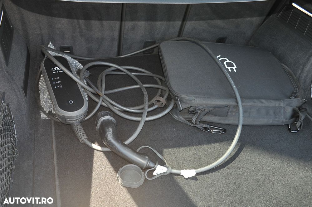 Audi Q5 55 TFSI e quattro S tronic PHEV S Line - 28