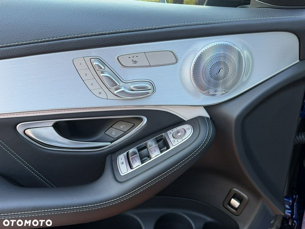 Mercedes-Benz GLC - 22