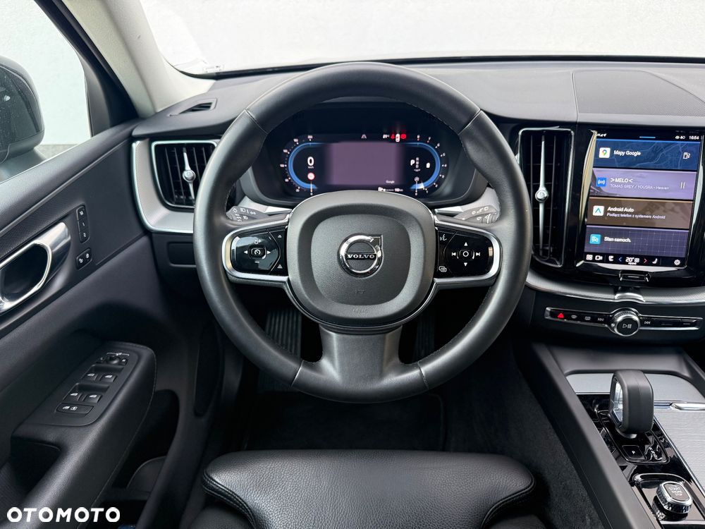 Volvo XC 60 B4 B Plus Bright - 16