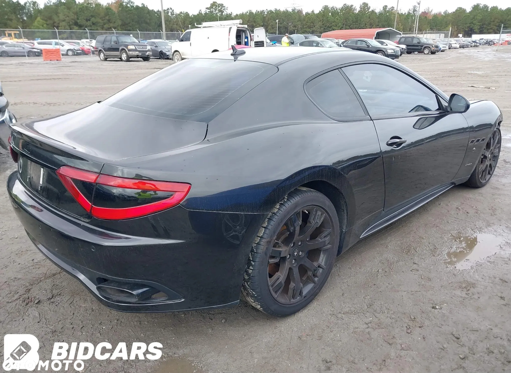 Maserati GranTurismo S Automat - 39