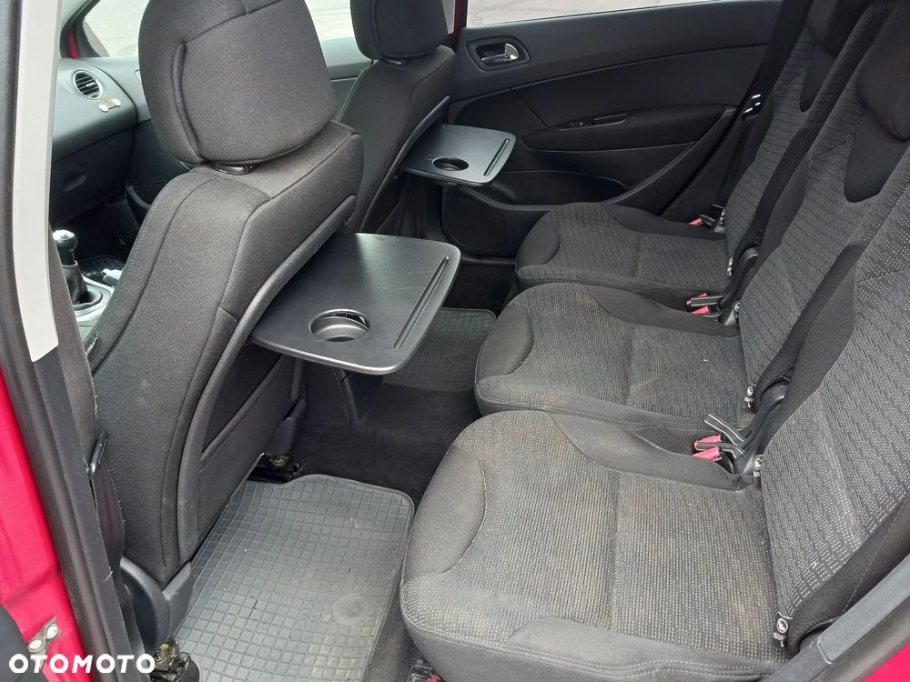 Peugeot 308 1.6 Premium Plus - 9