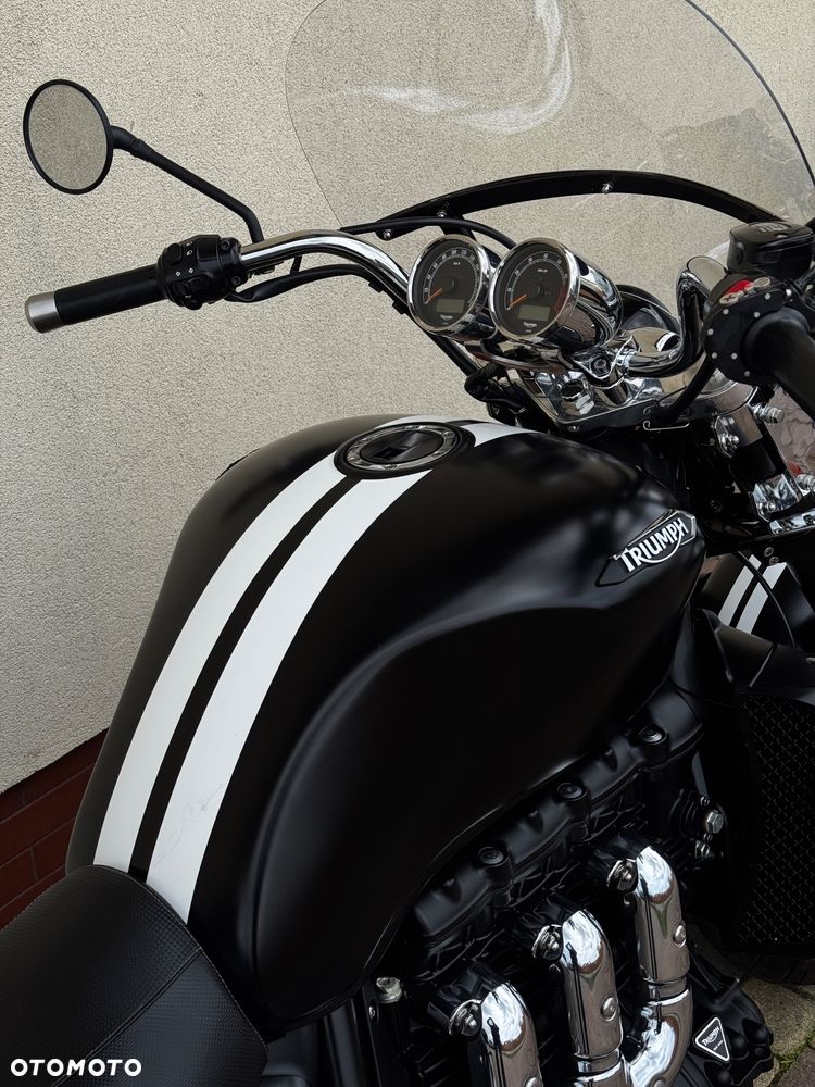 Triumph Inny - 8