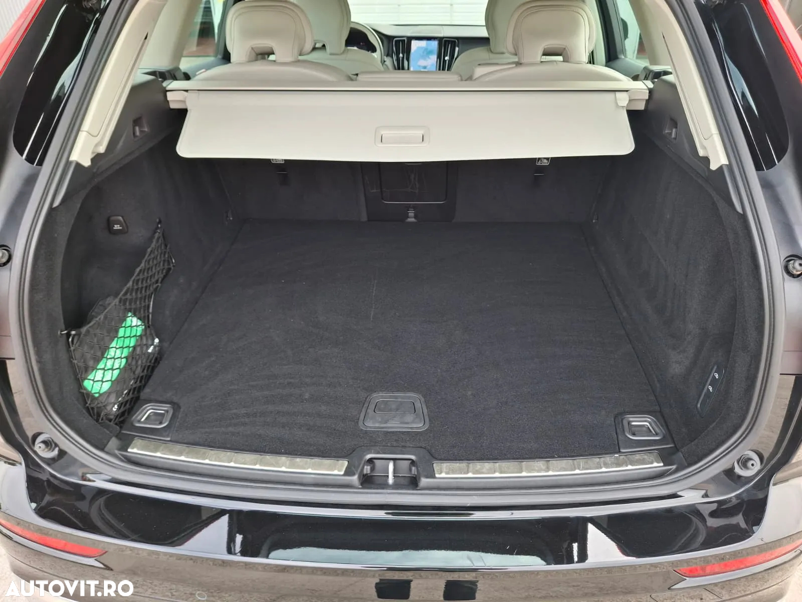 Volvo XC 60 B4 D AWD Ultimate Bright - 26
