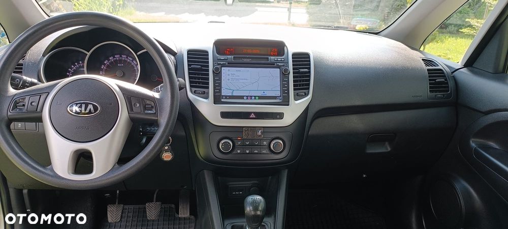 Kia Venga - 22