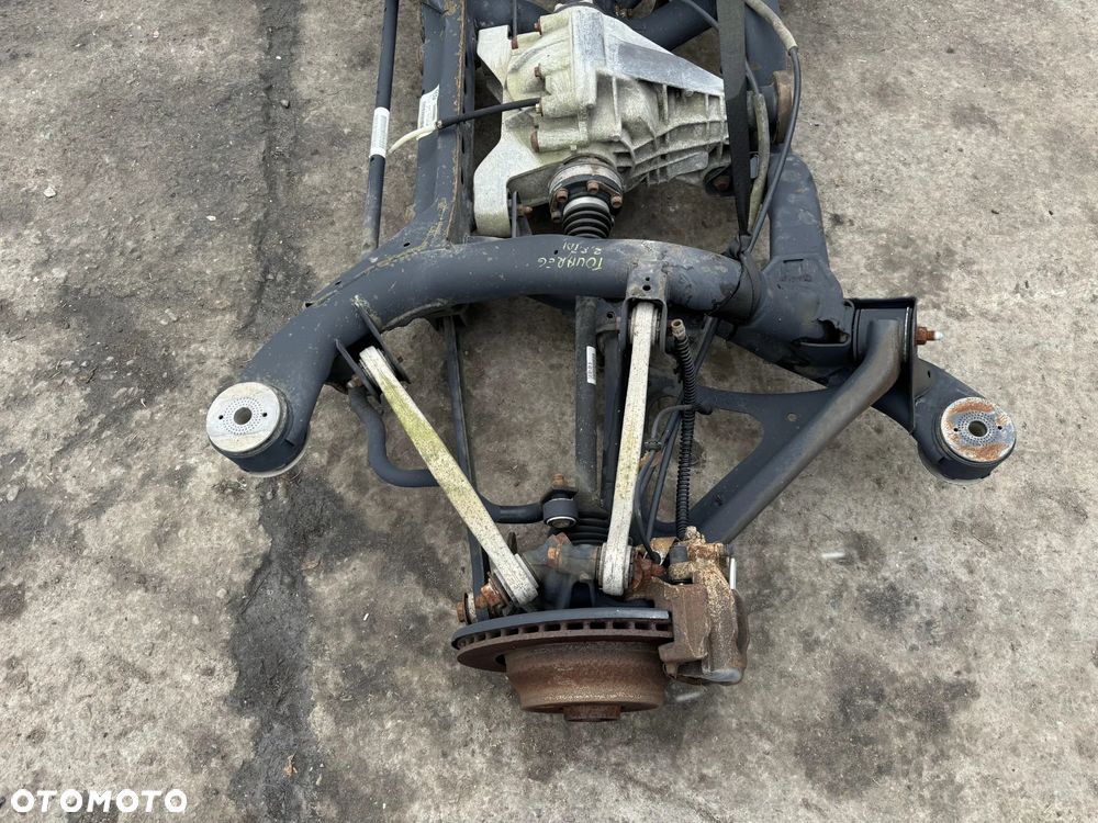 Tylne zawieszenie kompletne VW TOUAREG 7L - 3