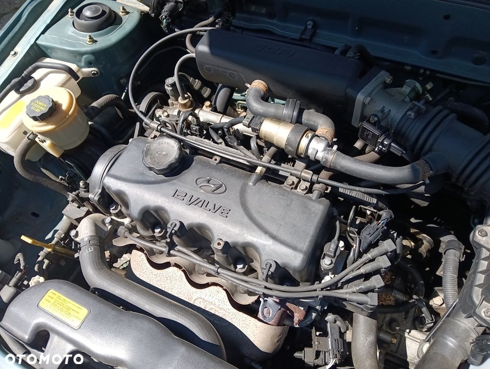 Hyundai Accent 1.3 GLS - 12