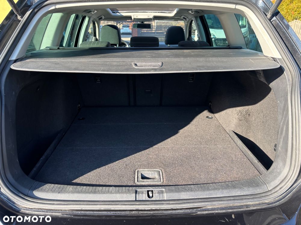 Volkswagen Golf - 23