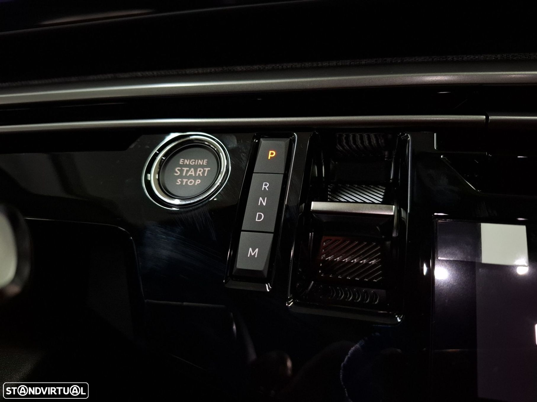 Peugeot 3008 1.2 Hybrid Allure e-DCS6 - 12