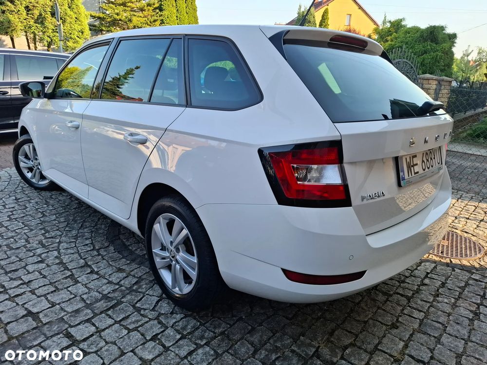 Skoda Fabia 1.0 TSI Ambition - 6