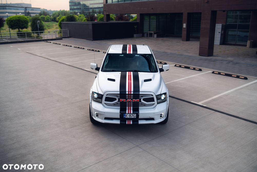 Dodge RAM - 6