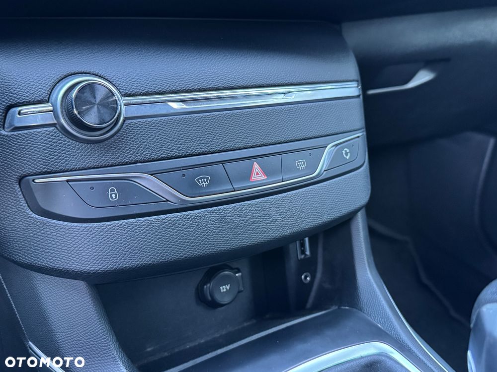 Peugeot 308 SW BlueHDi 150 Automatik Stop & Start Allure - 23