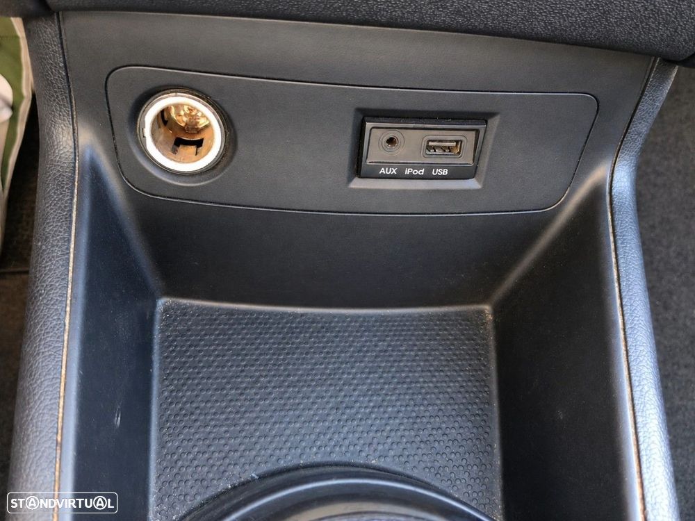 Hyundai i20 1.2 Classic Fun ESP - 14