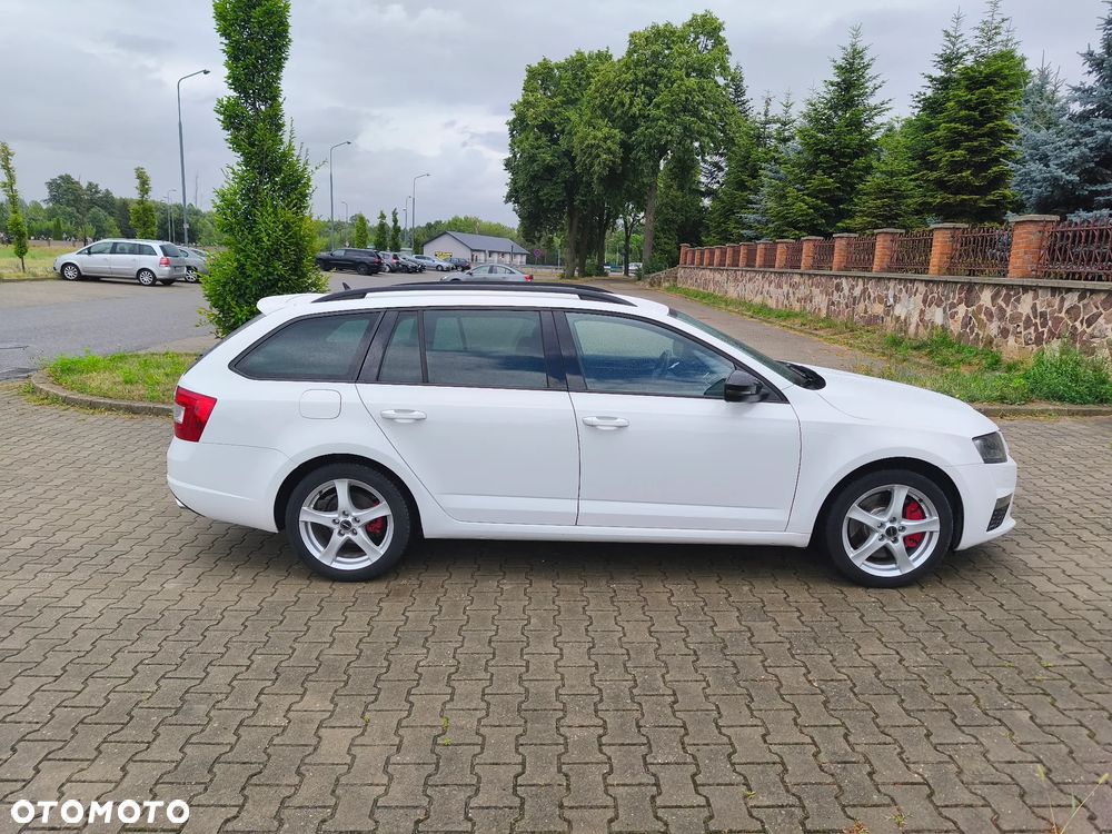 Skoda Octavia 2.0 TDI DSG RS - 6