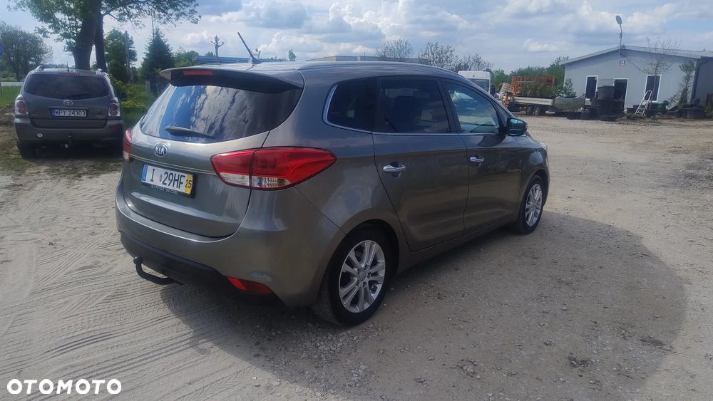 Kia Carens 1.7 CRDi XL 7os - 8