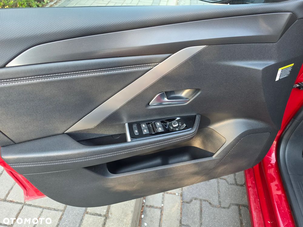 Opel Astra 1.2 T GS S&S - 15