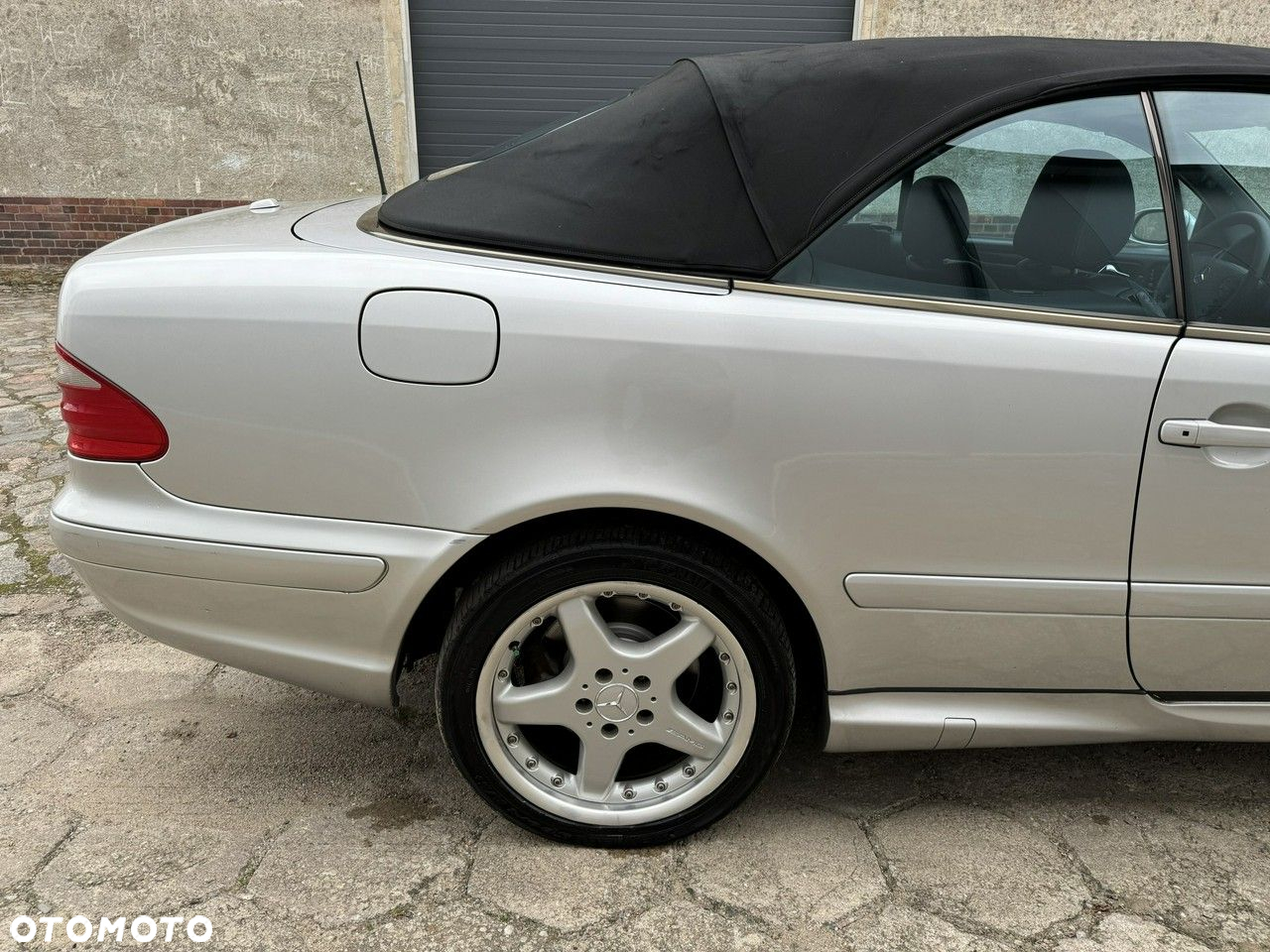 Mercedes-Benz CLK - 17