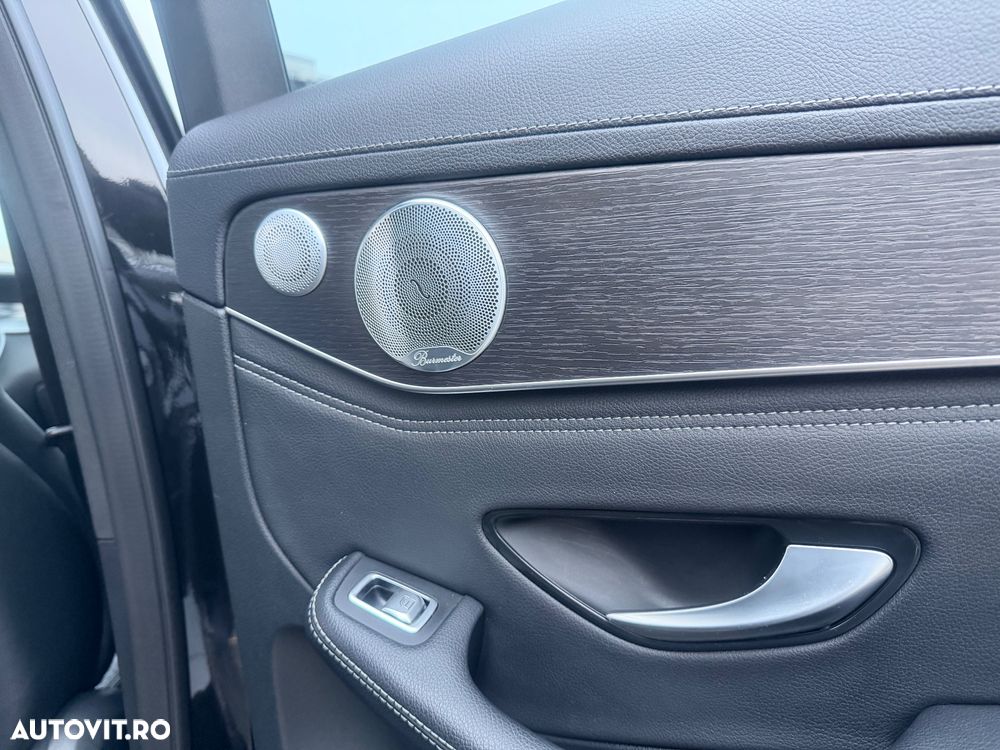 Mercedes-Benz GLC Coupe 300 4MATIC MHEV - 17