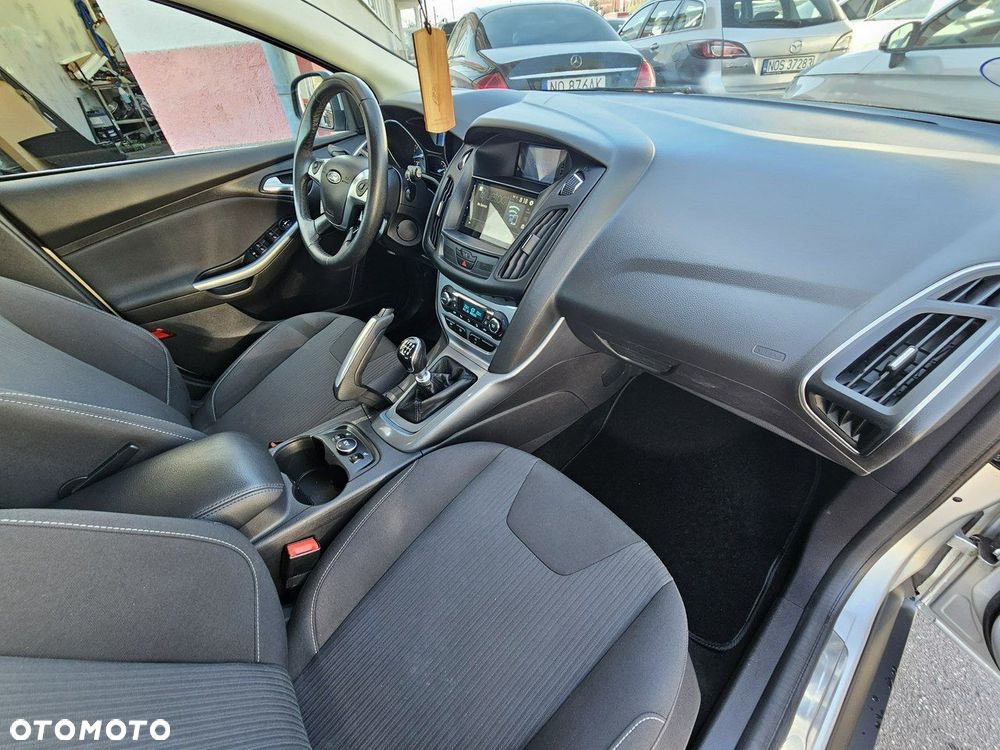 Ford Focus 1.6 EcoBoost Gold X (Edition) - 32