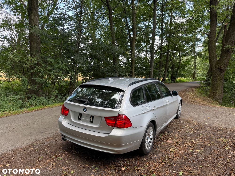 BMW Seria 3 320d DPF - 10
