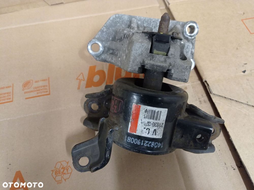 KIA CARENS IV 1.7CRDI ŁAPA PODUSZKA SILNIKA - 1