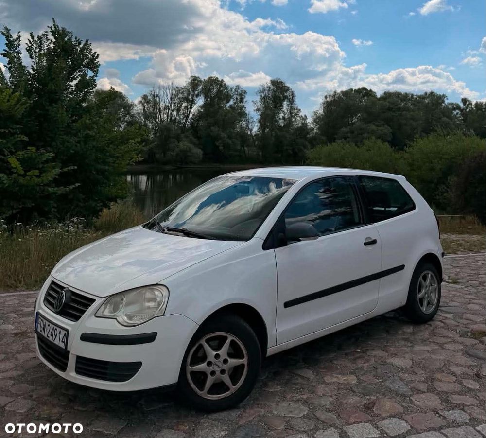 Volkswagen Polo 1.2 Comfortline - 1