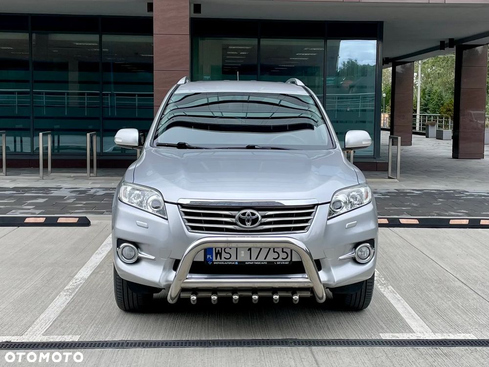 Toyota RAV4 - 10