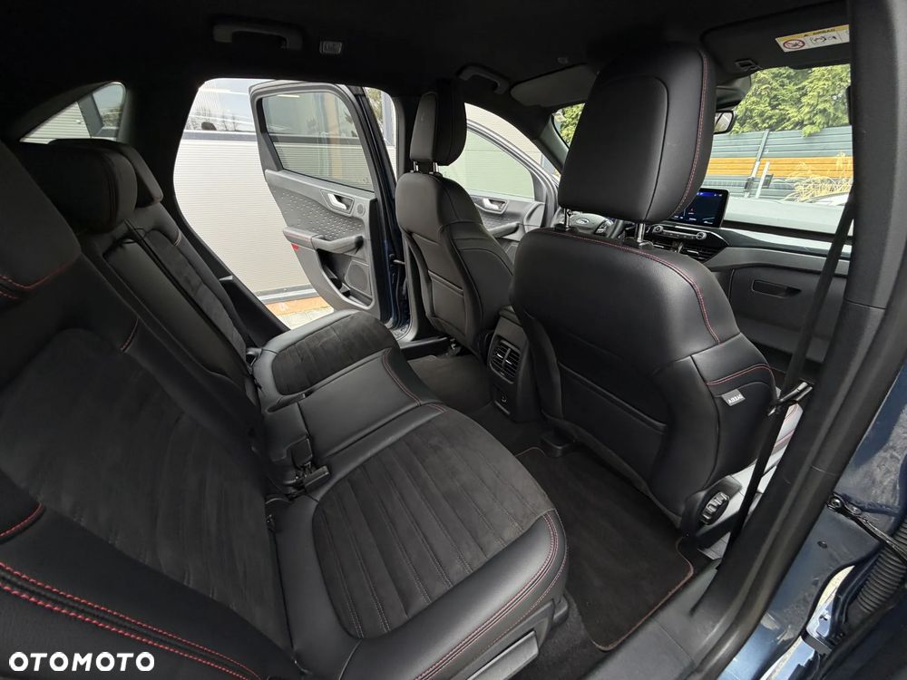 Ford Kuga 2.5P PHEV FWD ST-Line - 17