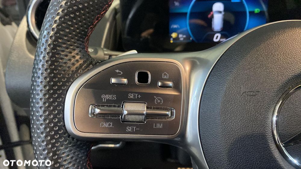 Mercedes-Benz GLB 200 AMG Line 7G-DCT - 22