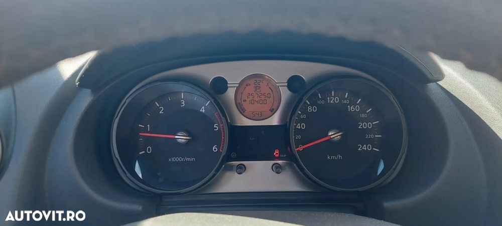 Nissan Qashqai 2.0 DCI 4 x 4 DPF Aut tekna - 4