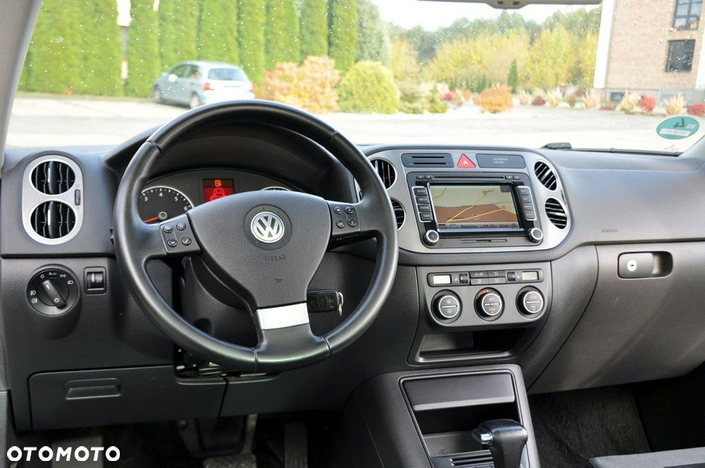 Volkswagen Tiguan - 29