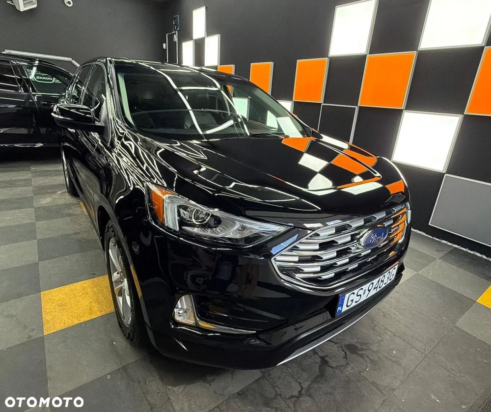 Ford Edge - 1