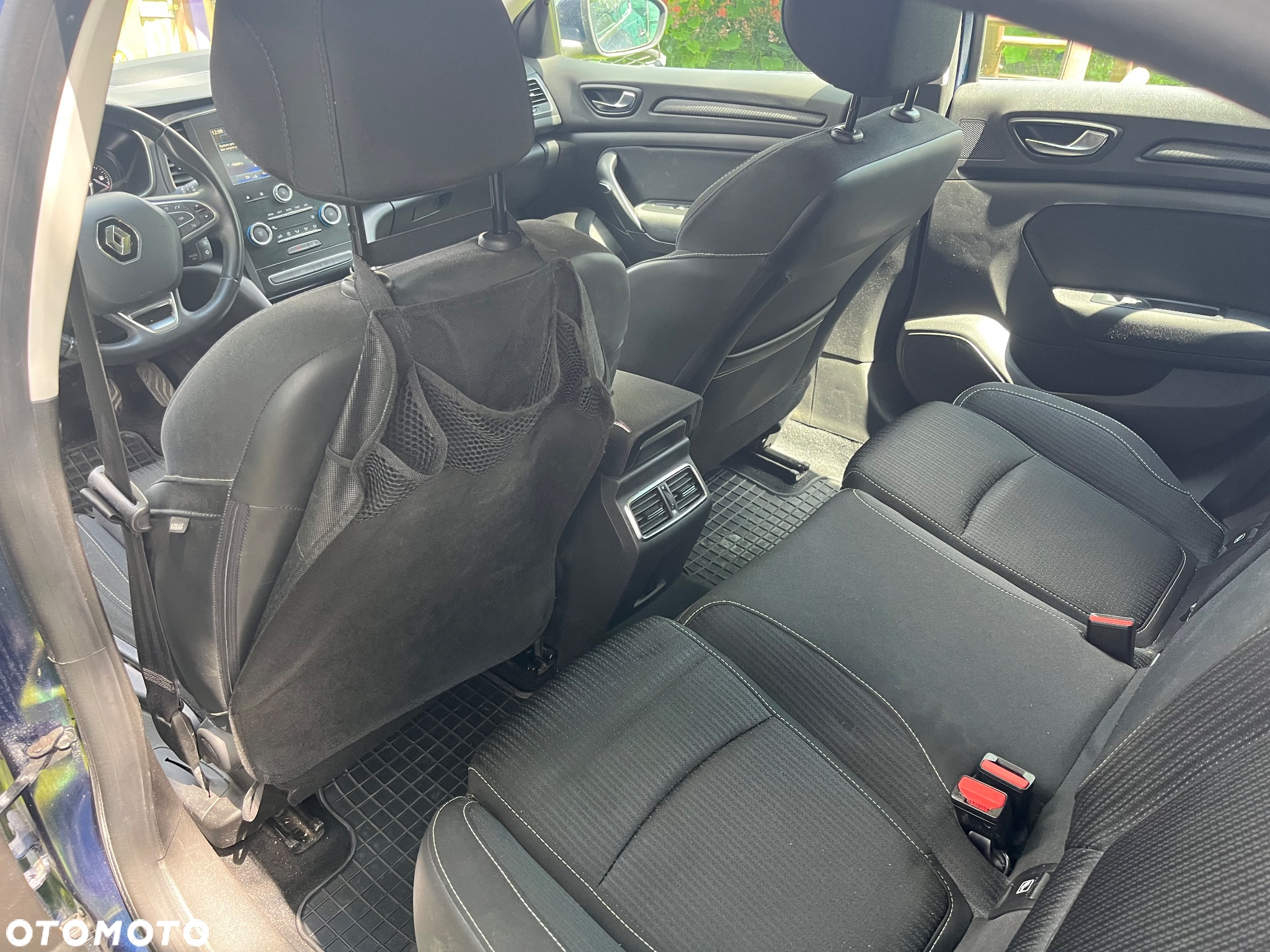 Renault Megane 1.5 Blue dCi Intens - 12